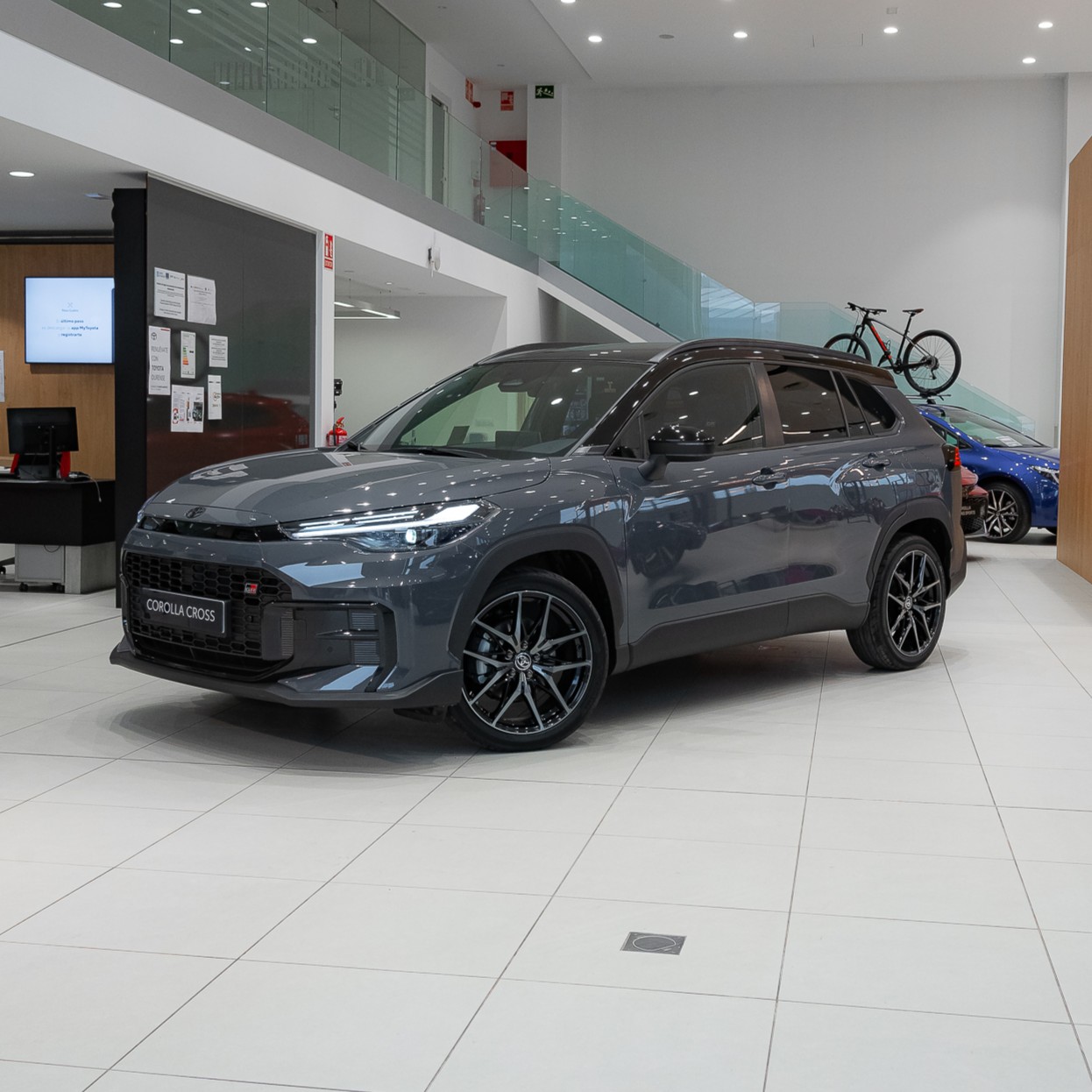 Toyota COROLLA CROSS 2026 GR SPORT Hybrid 200 e-CVT ID: 8714